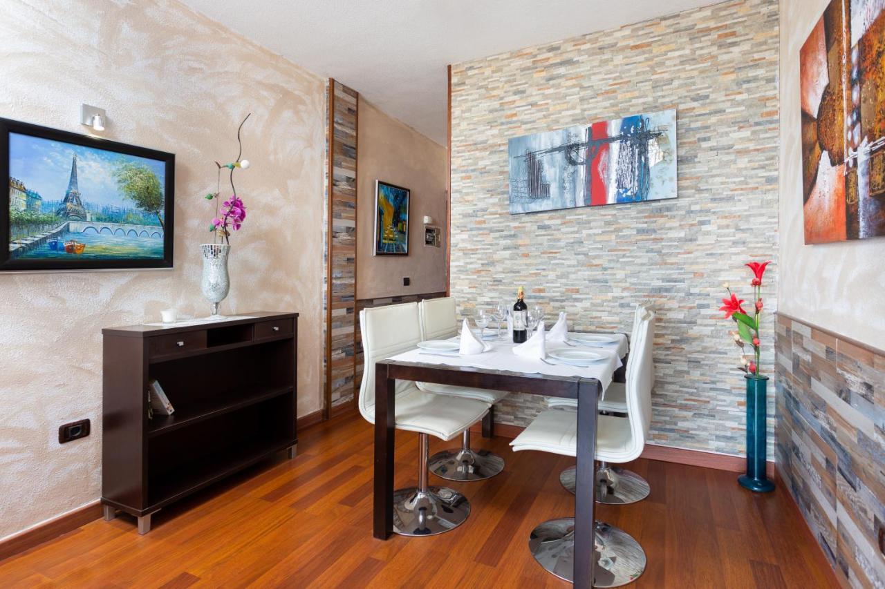 Apartamento En Primera Linea De Playa Con Aire Acondicionado Арона Экстерьер фото