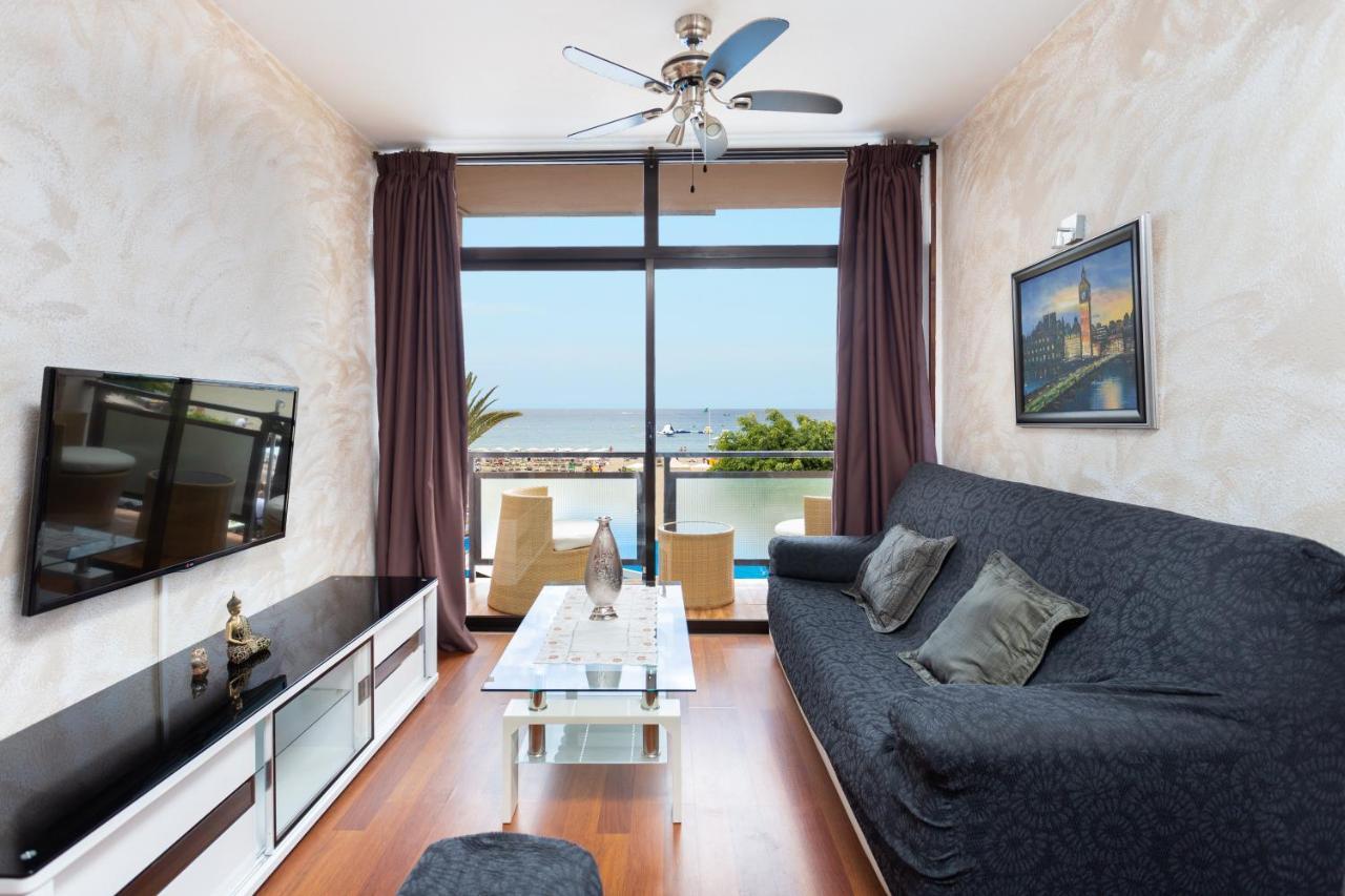 Apartamento En Primera Linea De Playa Con Aire Acondicionado Арона Экстерьер фото